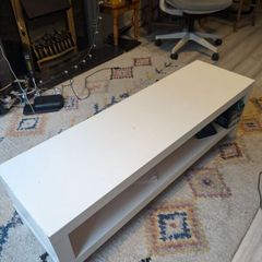 White ikea table - good condition