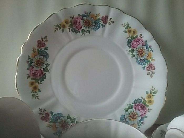Royal Tara Part China Teaset