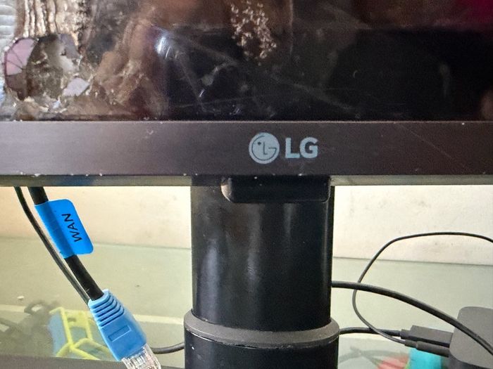Free LG tv broken
