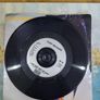 Cliff Richard I Just Dont Have the Heart 7 inch single Image 4