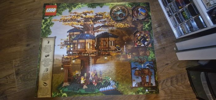 Brand new never opened lego treehouse