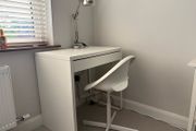 Set: desk, chair and lamp