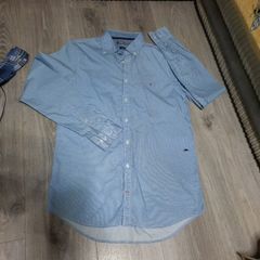 blue Tommy hilfiger shirt