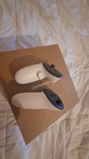 meta quest 3 with controllers and earmuffs, all working good condition