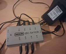 MXR DC Brick power supply.