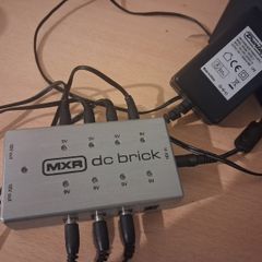 MXR DC Brick power supply.