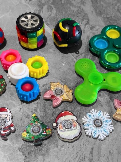 Pre Owned Fidget Toy Bundle x18
