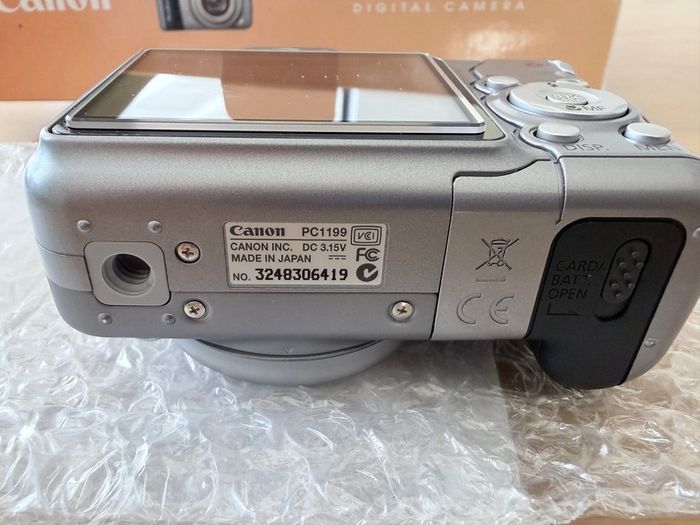 Canon Powershot A710IS 7.1 megapixel Digital Camera