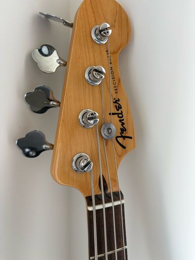 Fender Precision Bass