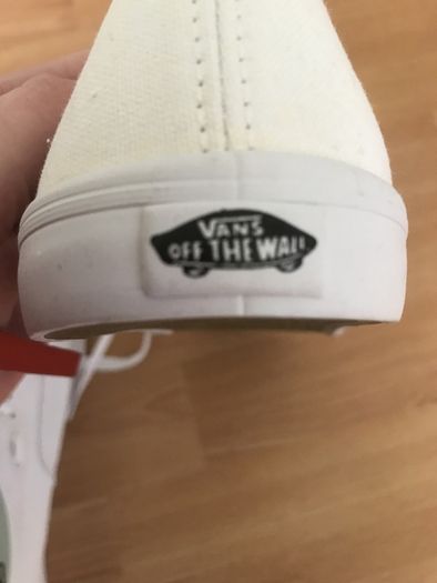 Brand new Vans off the wall trainers
