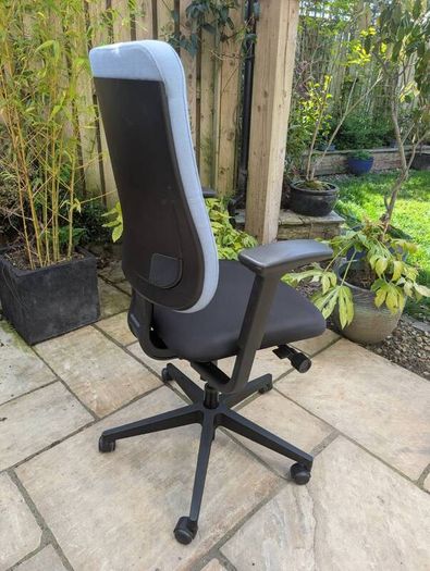 ergonomic office chair