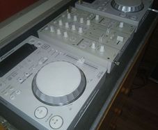 Pioneer CDJ 350s and 350 Mixer