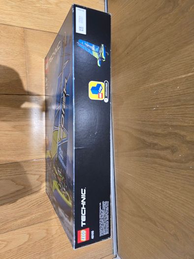 Lego 42105 Catamaran