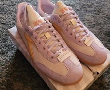 skechers memory foam trainers