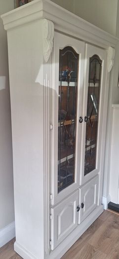 Glass cabinet