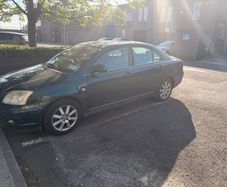 2004 Toyota Avensis