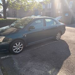 2004 Toyota Avensis