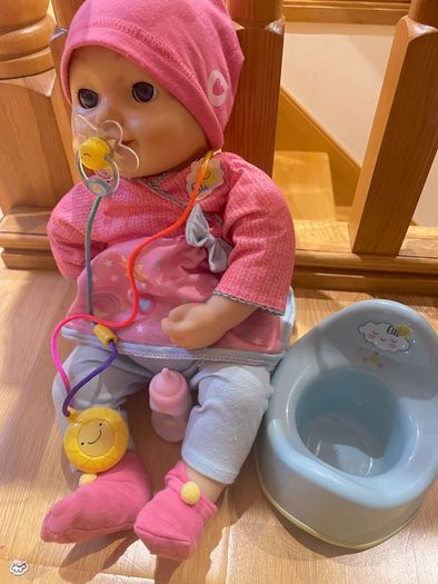 Elli doll