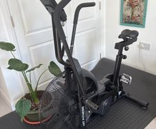 Spin bike
