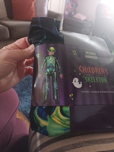 Costume