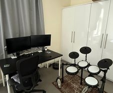 Alesis Nitro Max and Vintage Stage Mat