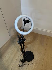 Ring light
