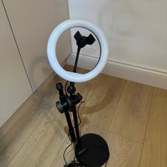 Ring light