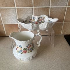 Aynsley "Cottage Gardens " Dhell shaped Bowl & Matching Pint Milk Jug