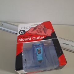 Jakar mount matt cutter and 60cm guided rule