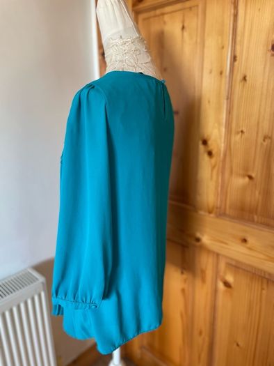 Dunnes Ladies top colour aqua size 14