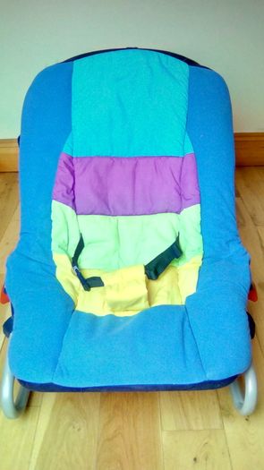 Baby bouncing chair