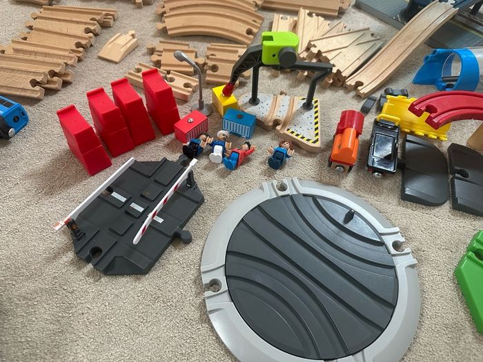 Train set and accessories