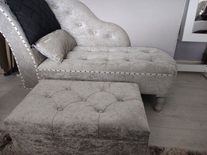 chaise longue