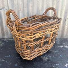 vintage petit sally rod basket