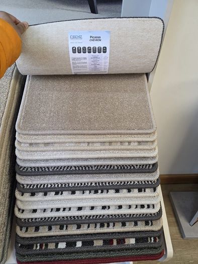 Carpet, Vinyl & Laminate. Flooring Installation