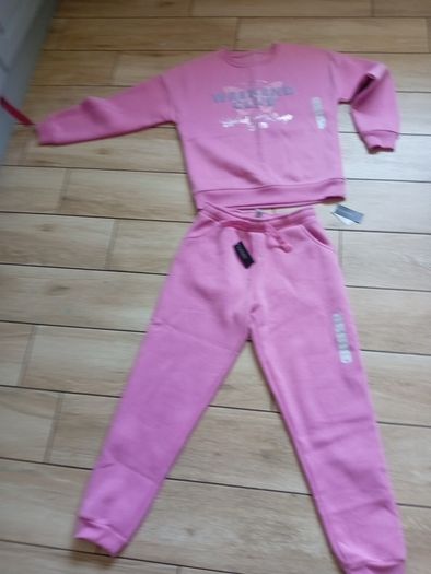 girls tracksuit    aged   10-11