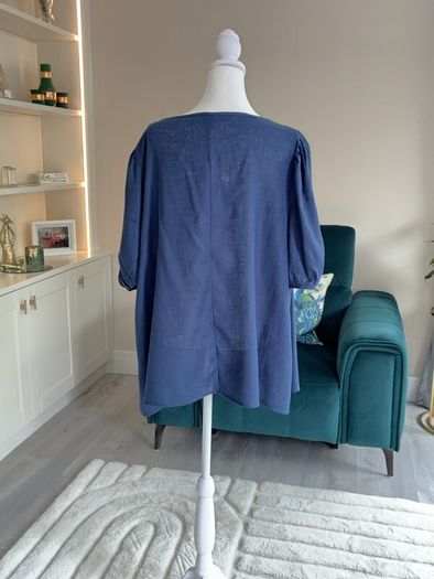 Ladies Navy Plus-size Square-Neck Top from SHEIN CURVE