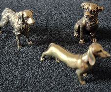 3 brass Dogs, Solid brass.