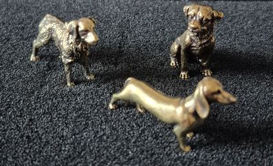 3 brass Dogs, Solid brass.