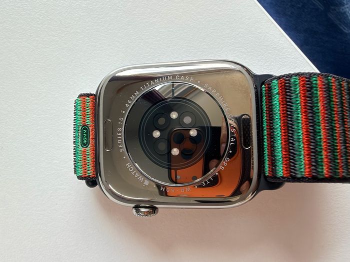 Apple watch 10 46mm Titanium