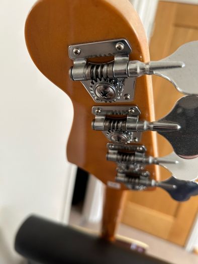 Fender Kingman Acoustic/Electric Bass Guitar with hard shell case.