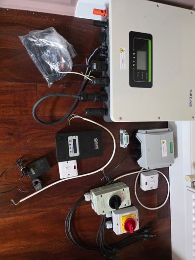 SOFAR HYD 3680-EP 3.68kW Hybrid Solar System + PVDivert - Perfect Working Condition