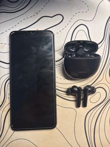 Realme C21 + Realme Buds Air 2