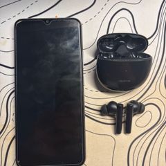 Realme C21 + Realme Buds Air 2