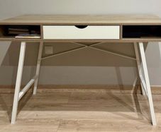 desk/ vanity