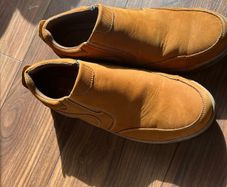 Hush puppies size 11