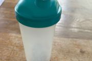 Drinks container