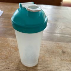 Drinks container
