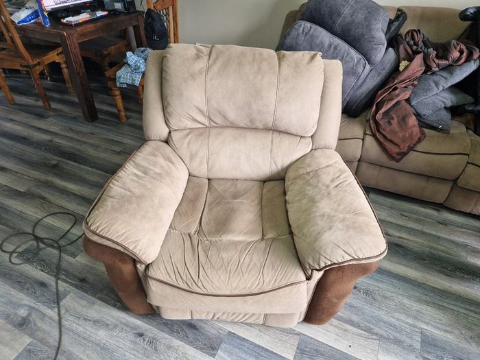 3 seater and single recliner