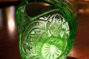 Heavy pressed glass basket 25cm